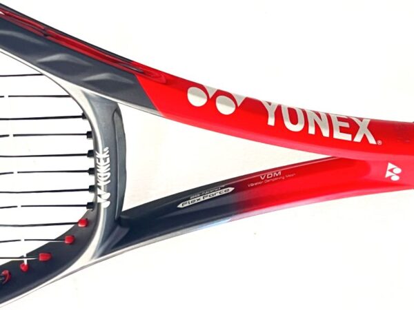 Yonex Vcore 100 1 IMG 3801