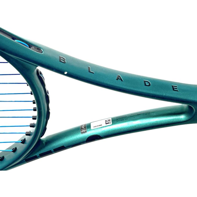 Used Wilson Blade 100L V9 Tennis Racket - 285g - Rating (8/10) - Sports Galaxy - Online Sports Store in India Used Wilson Blade 100L V9 Tennis Racket - 285g - Rating (8/10) - Image 8